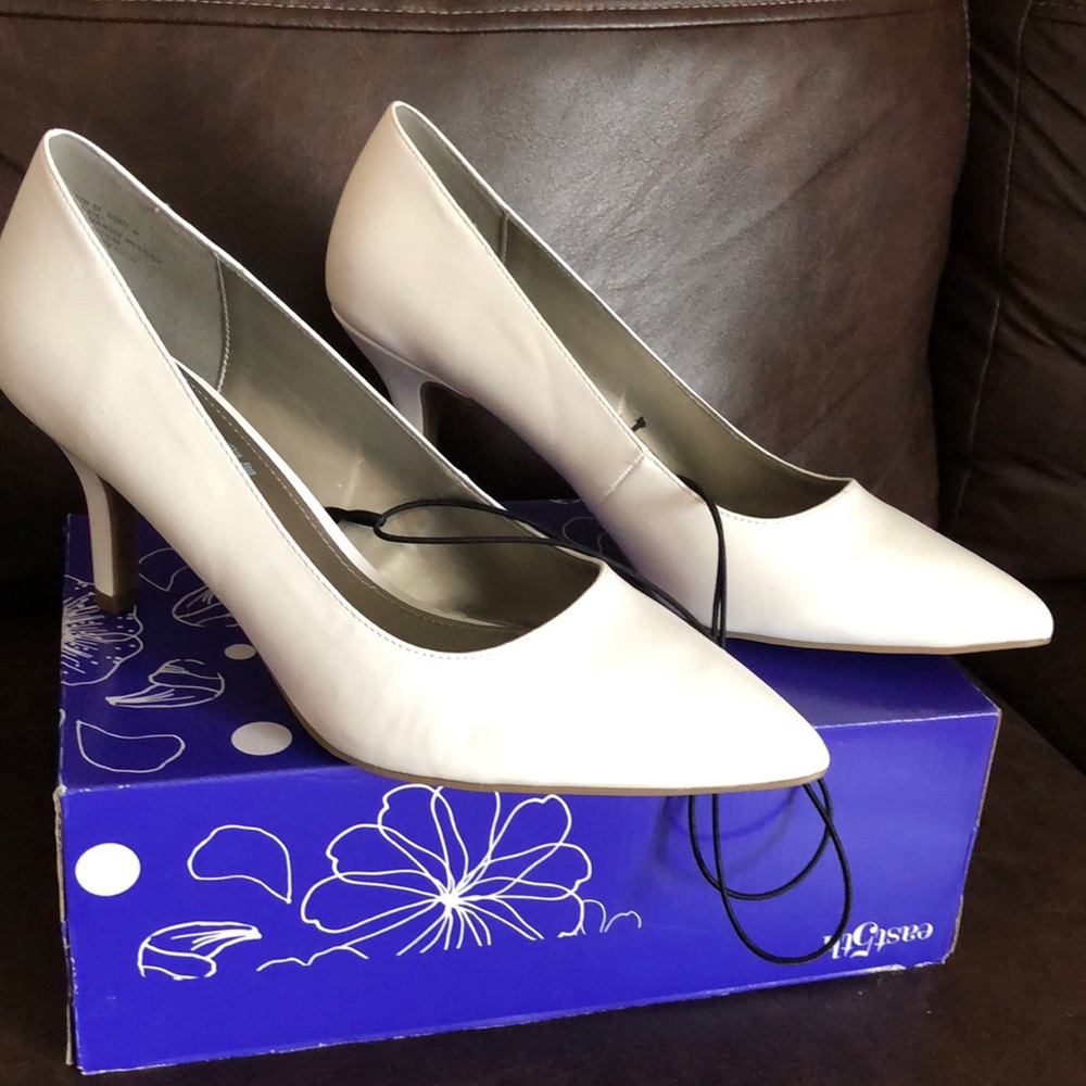 East 5th Women's  Dorit Heels White New